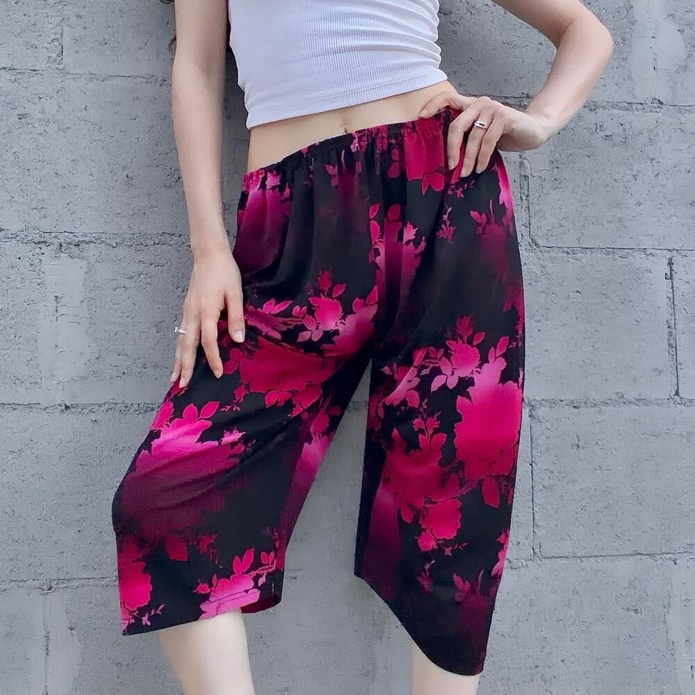 Hand Tailored Black And Pink Floral Wide Leg Capri Pants Size XS/S